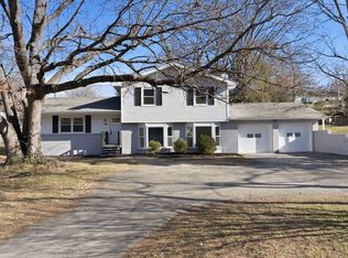 1106 S 3rd Avenue, Ozark, MO 65721