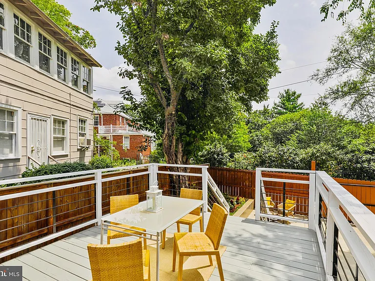 6729 Piney Branch Rd NW — Photo 32