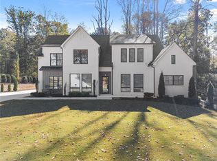 1646 Thomas Dr, Hoschton, GA 30548