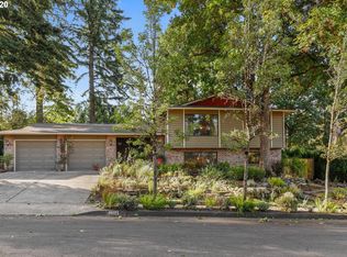 1712 SW 20th Ct, Gresham, OR 97080