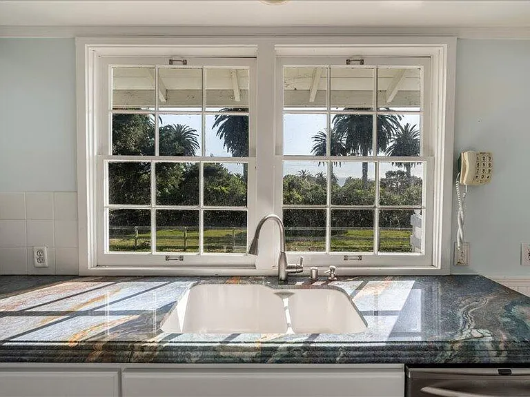 1565 Cantera Ave — Photo 11