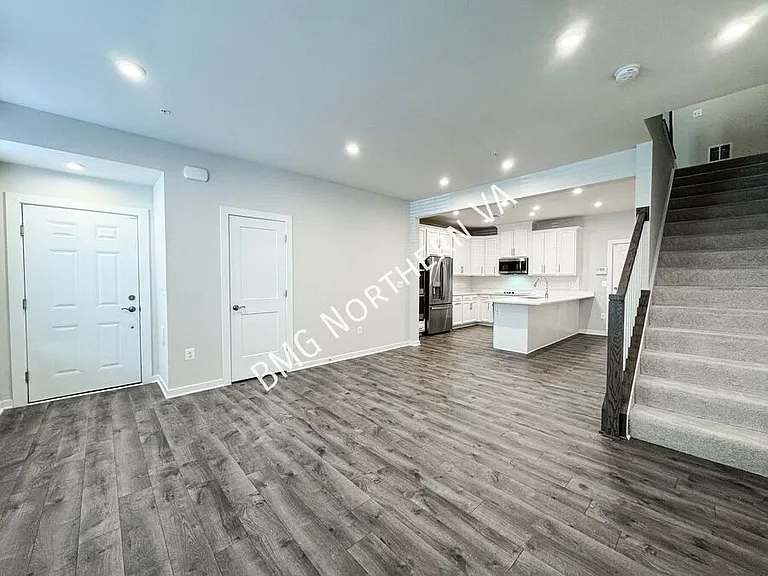 206A Park Central Ter — Photo 3