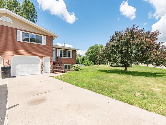 2nd image of 3742 W Regent Dr