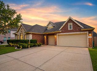 8614 Briar Oaks Ln, Cove, TX 77523
