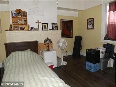 Bedroom (Master)