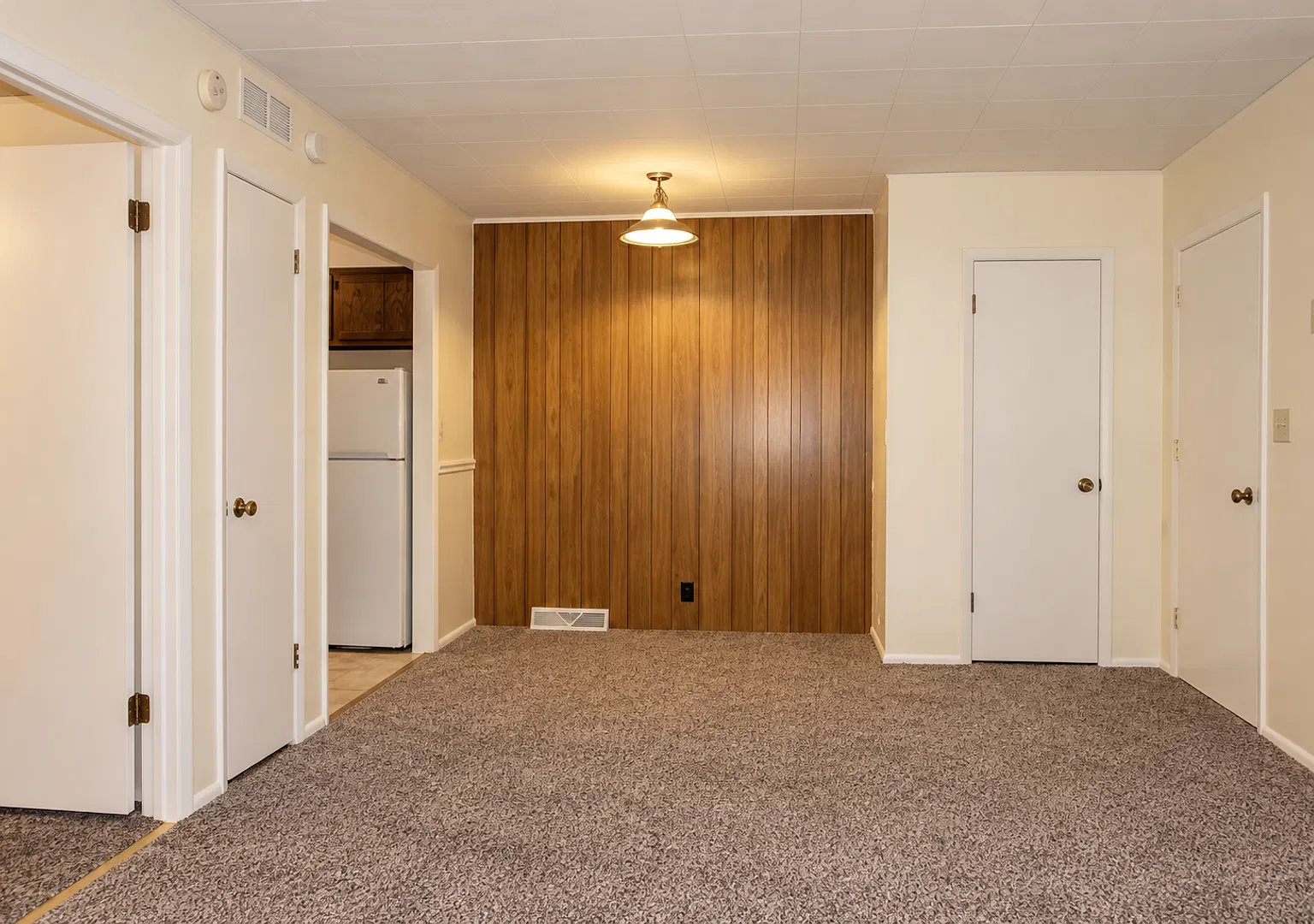 202MU — Photo 2