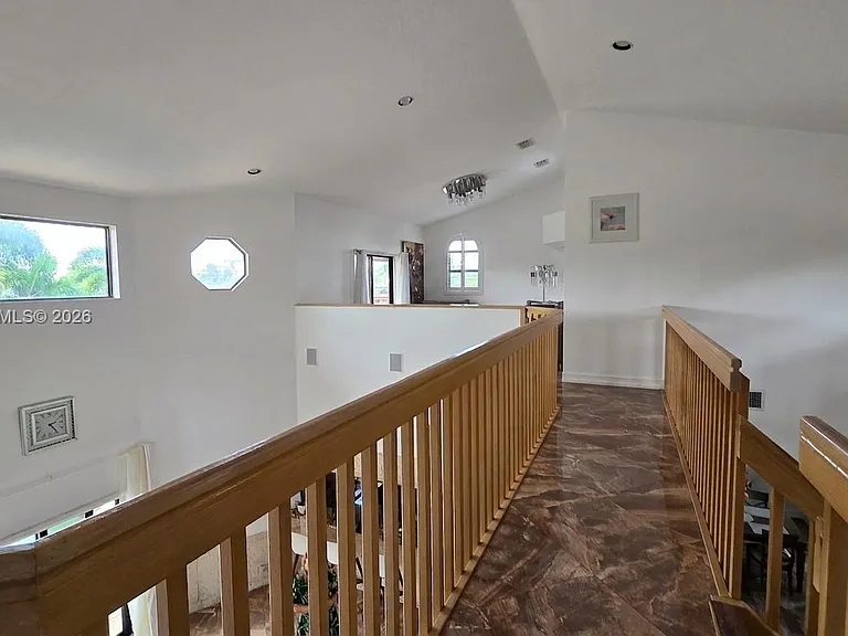 741 Tyler St — Photo 27