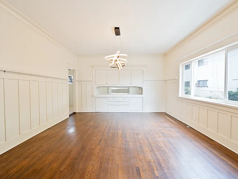 2214 Thomas St — Photo 12