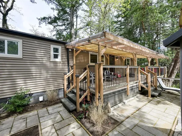 2500 Florence Lake Rd #17, Langford, BC V9B 4H2