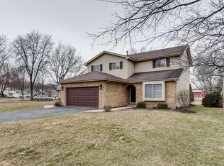 603 Springhill Cir, Naperville, IL 60563