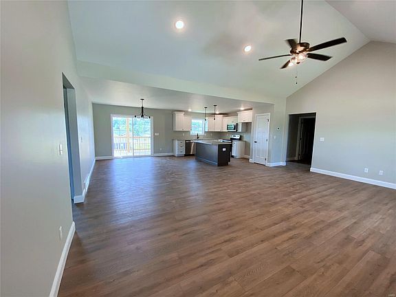 5th image of 3459 Castle Ct