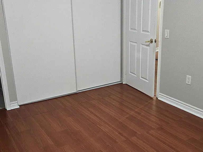 55 Strathaven Dr #1007 — Photo 10