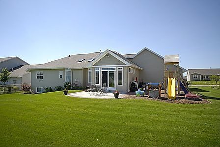2nd image of 3194 Howard View Ln