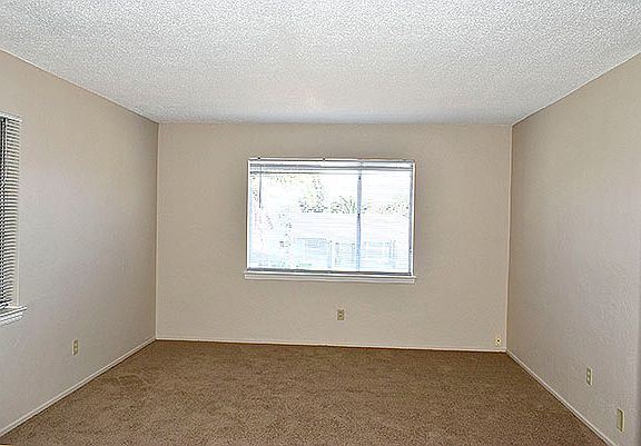 3rd image of 813 Ohio St APT 3