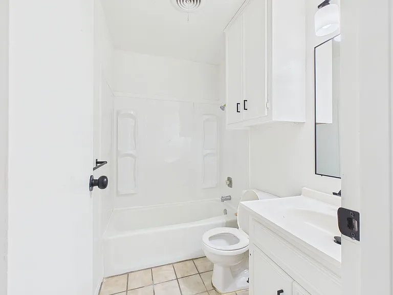 1929 Howard Dr — Photo 10