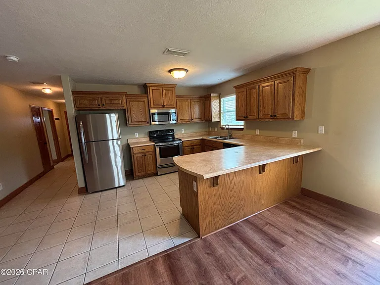 4701 Deerfield Dr — Photo 4