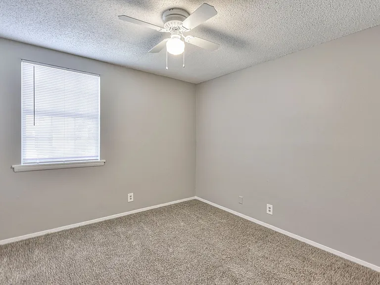 4646 Nolensville Pike — Photo 40