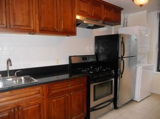 1418 Cortelyou Rd #3R, Brooklyn, NY 11226