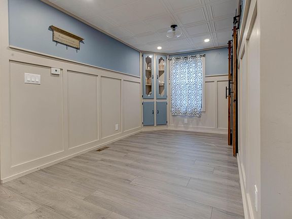 4th image of 8340 Levee Rd