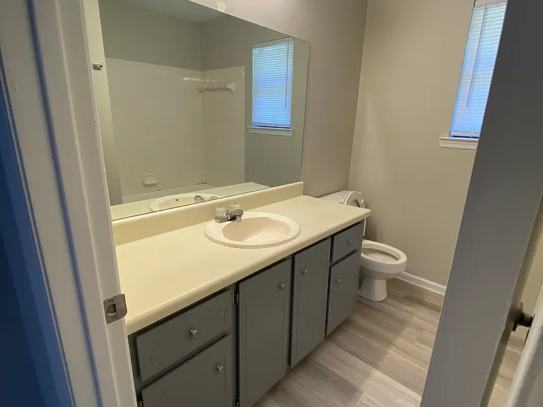 105 Maid Marian Ct — Photo 14