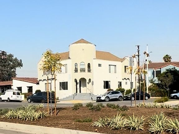 5839 Montebello Park Way, Los Angeles, picture taken from across the street.
