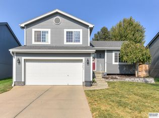 18662 U St, Omaha, NE 68135
