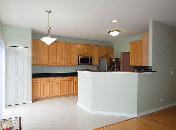 4th image of 2804 N Greenwood Ave