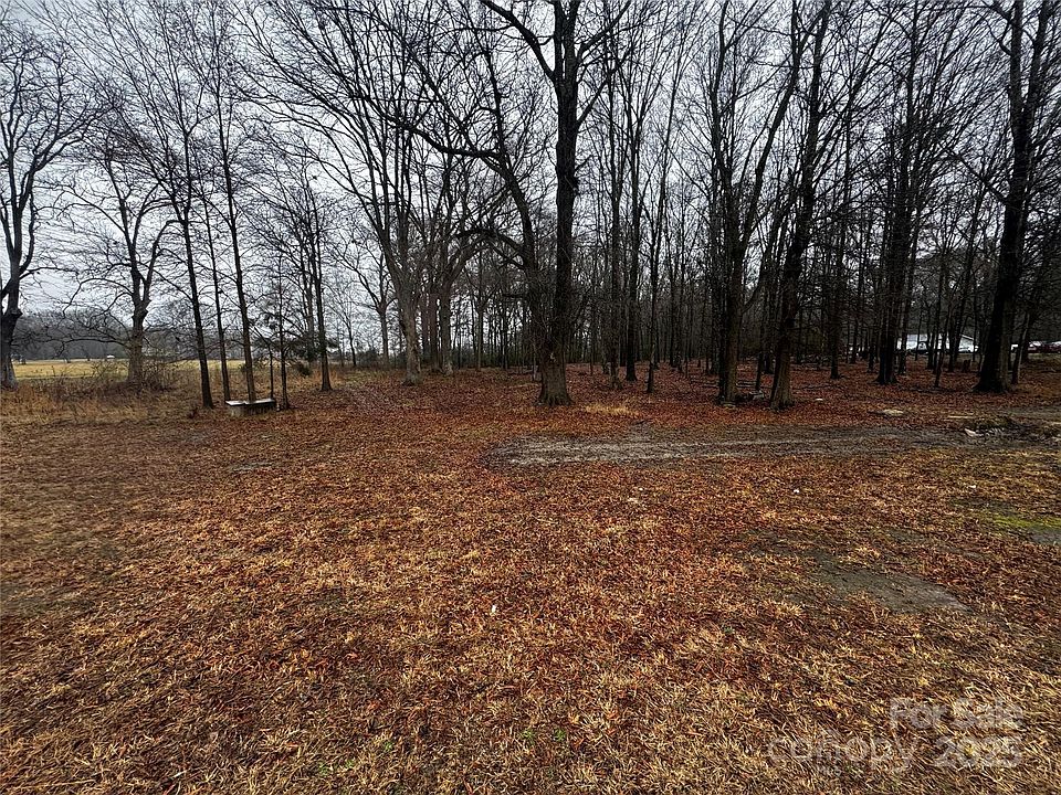 2nd image of 4417 Waxhaw Hwy