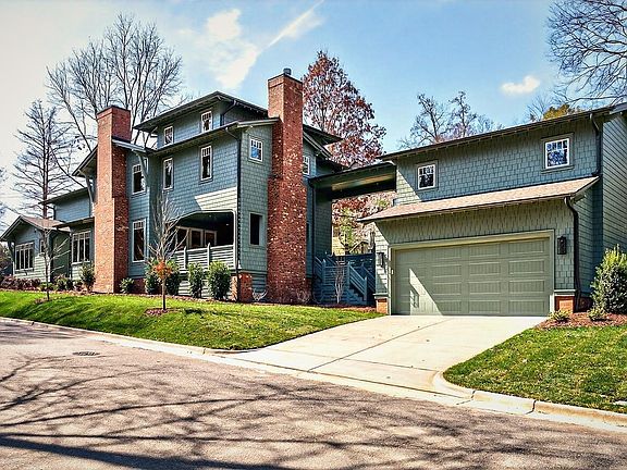 3rd image of 213 Poplar St