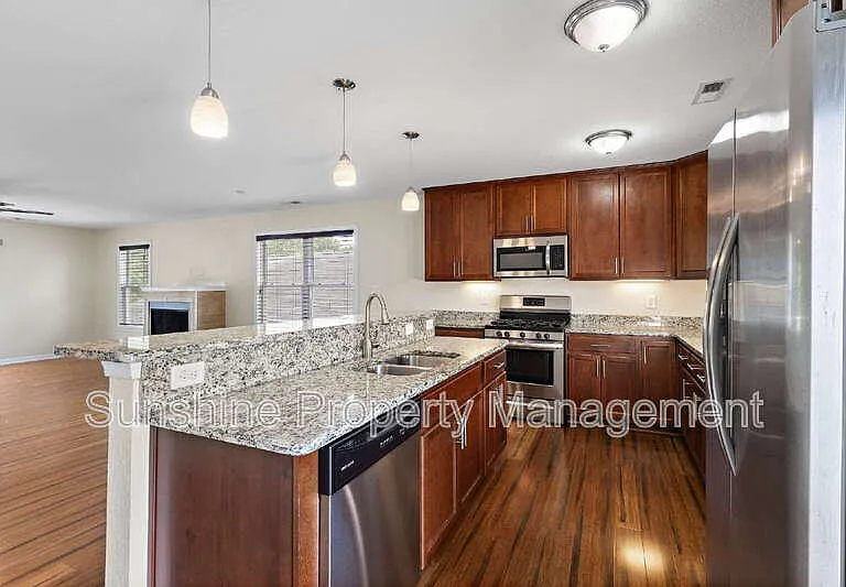 3239 Granby St — Photo 6