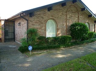 1314 Town Cir #1, Baytown, TX 77520