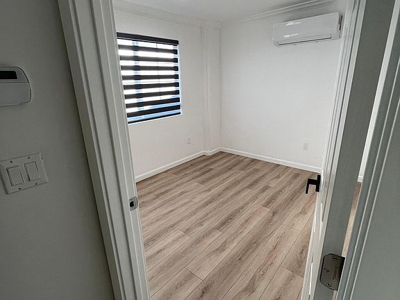 3rd image of 611 N Bel Aire Dr #613