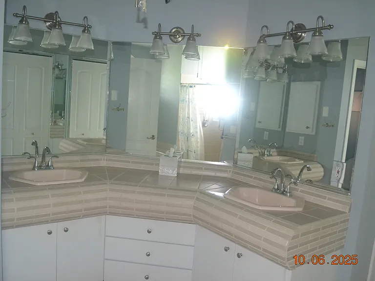 87 Colechester Ln — Photo 7