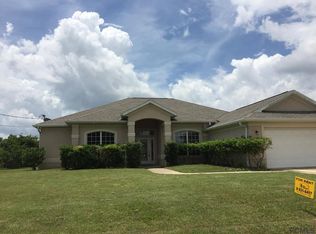 40 Louisville Dr, Palm Coast, FL 32137