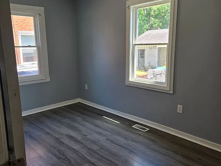 1740 Randolph Ave — Photo 8