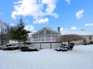 600 Johnson Ln, Honesdale, PA 18431