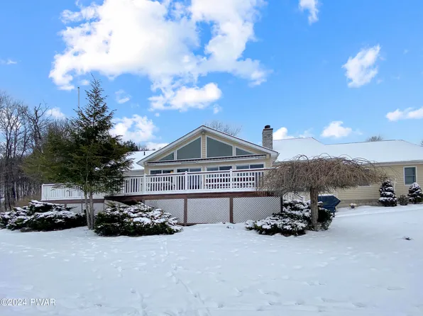 600 Johnson Ln, Honesdale, PA 18431