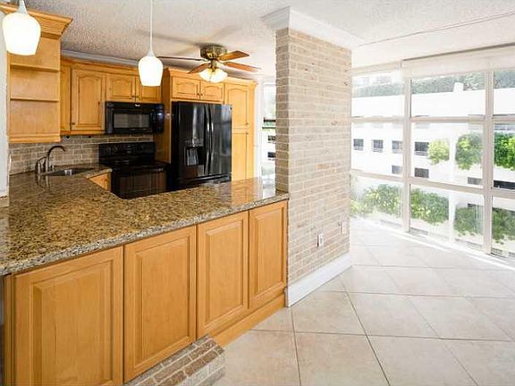 3rd image of 6423 Collins Ave APT 502