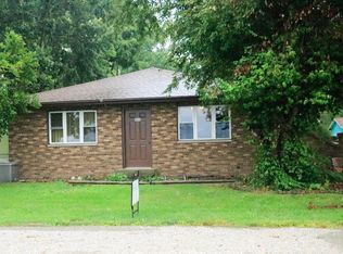 404 Carson St, Loami, IL 62661