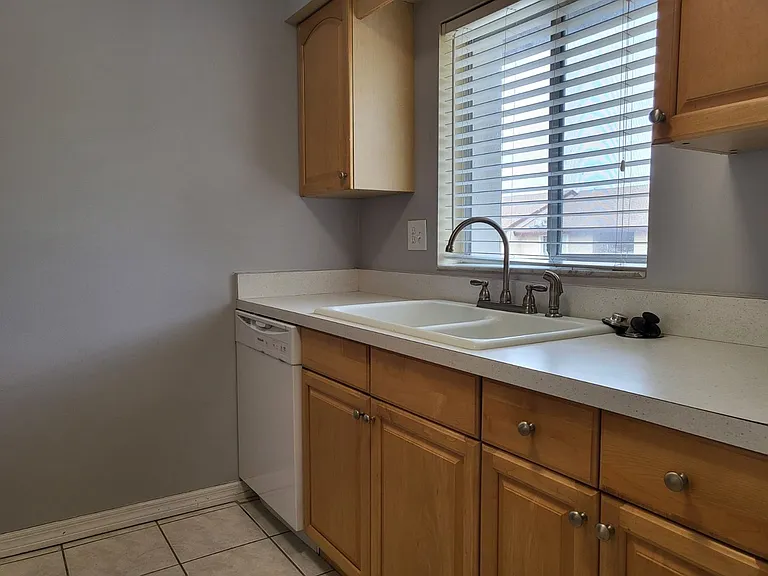 2721 Hidden Lake Blvd #C — Photo 5