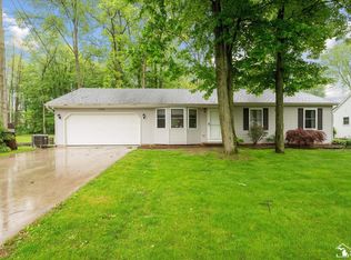 2285 Reddington Dr, Temperance, MI 48182