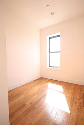 Rented by Makover Group Inc | media 10