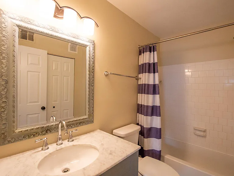 120 Fort Evans Rd SE #C — Photo 19