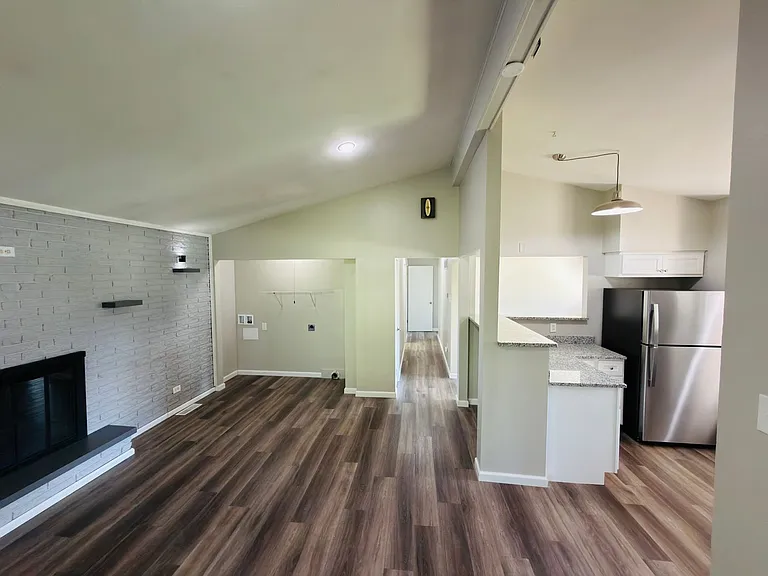 79 Ruth Dr — Photo 11