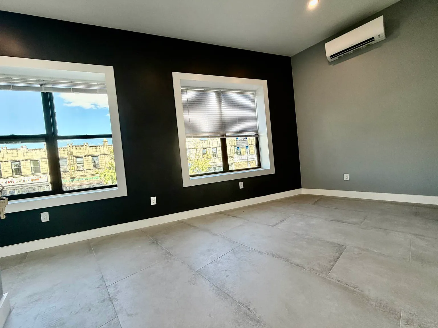 145-10 Jamaica Avenue — Photo 4