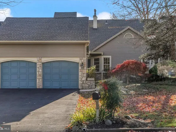 1745 Oak Hill Dr, Huntingdon Valley, PA 19006