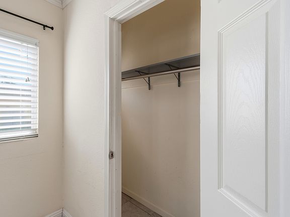 3rd image of 334 N Broadway Ave #334