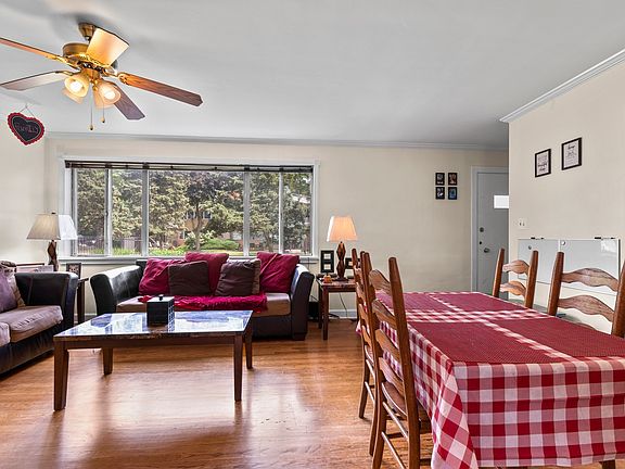 5th image of 12 Garden Dr APT 5