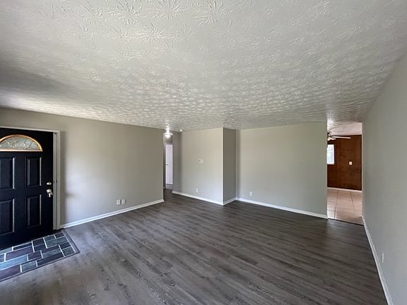 2nd image of 3662 N Erin Dr