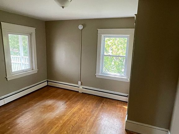 2nd image of 65 Kennedy Memorial Dr APT 3